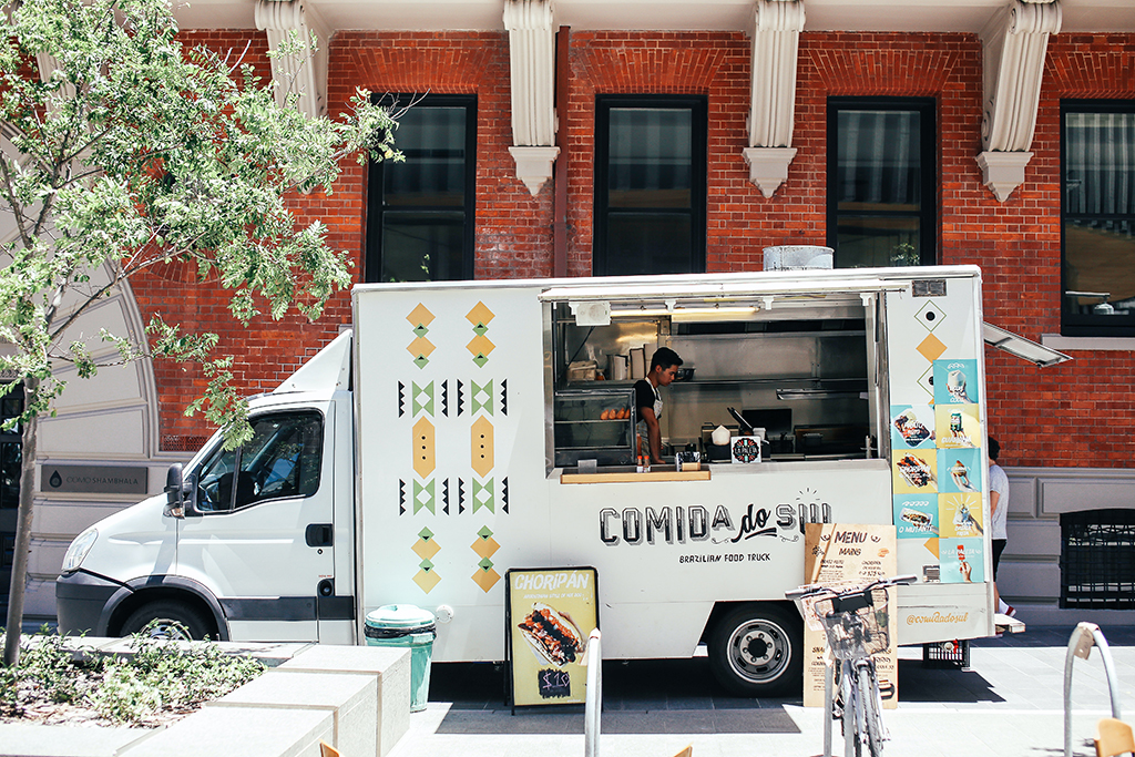 4 Valuable Summer Season Preparation Tips for Your Food Truck Company